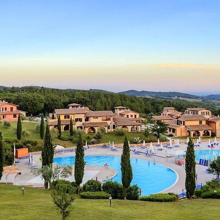Pian Dei Mucini Resort Le Ville Масса-Мариттіма Екстер'єр фото
