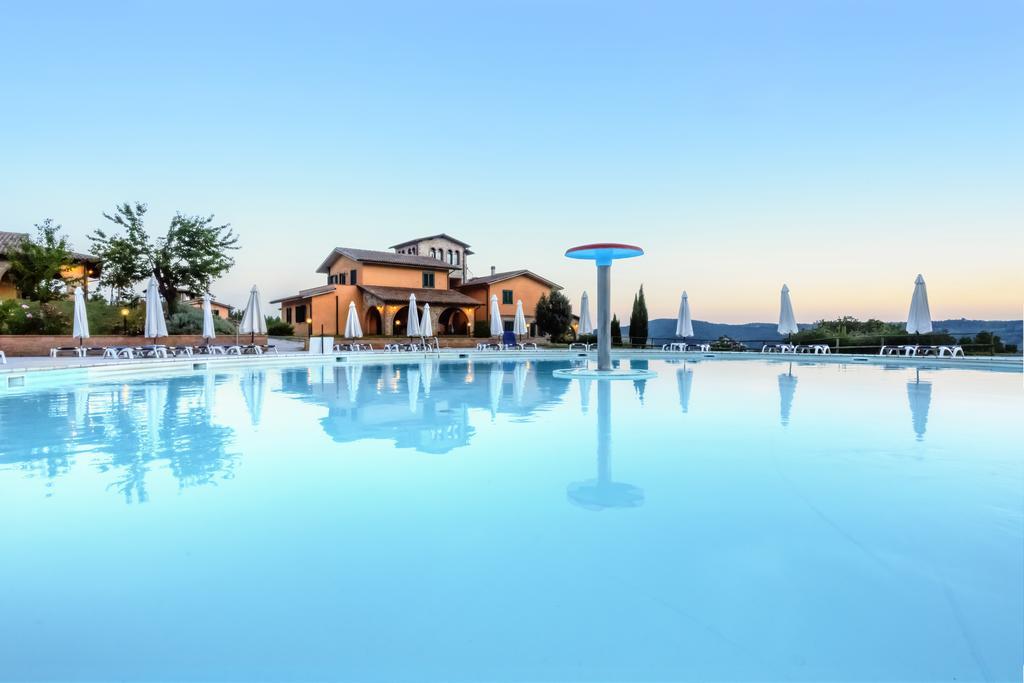 Pian Dei Mucini Resort Le Ville Масса-Мариттіма Екстер'єр фото
